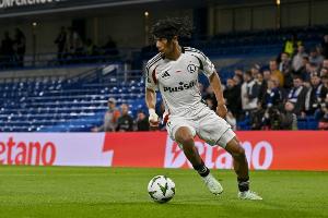 曼晚：多队有意前曼联小将奥耶德勒，曼联有40%转会分成