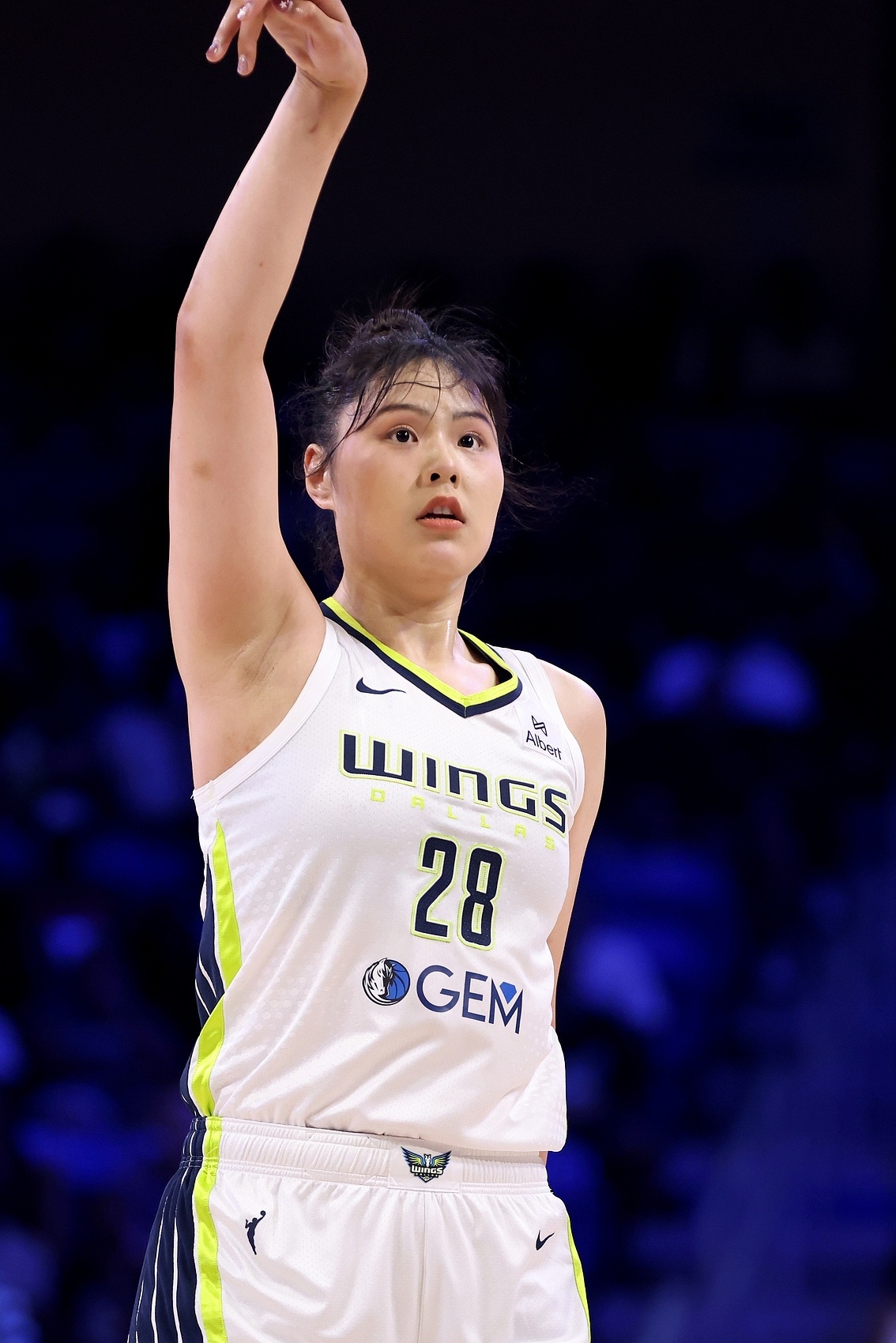 华体会官方网-佩奇赞李月汝：她在场上可以做很多事 三分球也非常棒