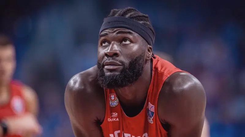 华体会官方网-克塔本届欧锦赛场均15.5+8+1.7帽，投篮命中率57.6%