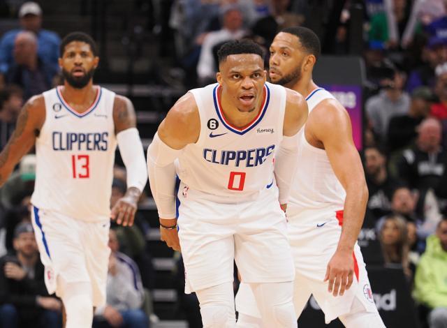 华体会体育登录入口-西部第4变第8！快艇体验湖人的烦恼：韦少现负效应